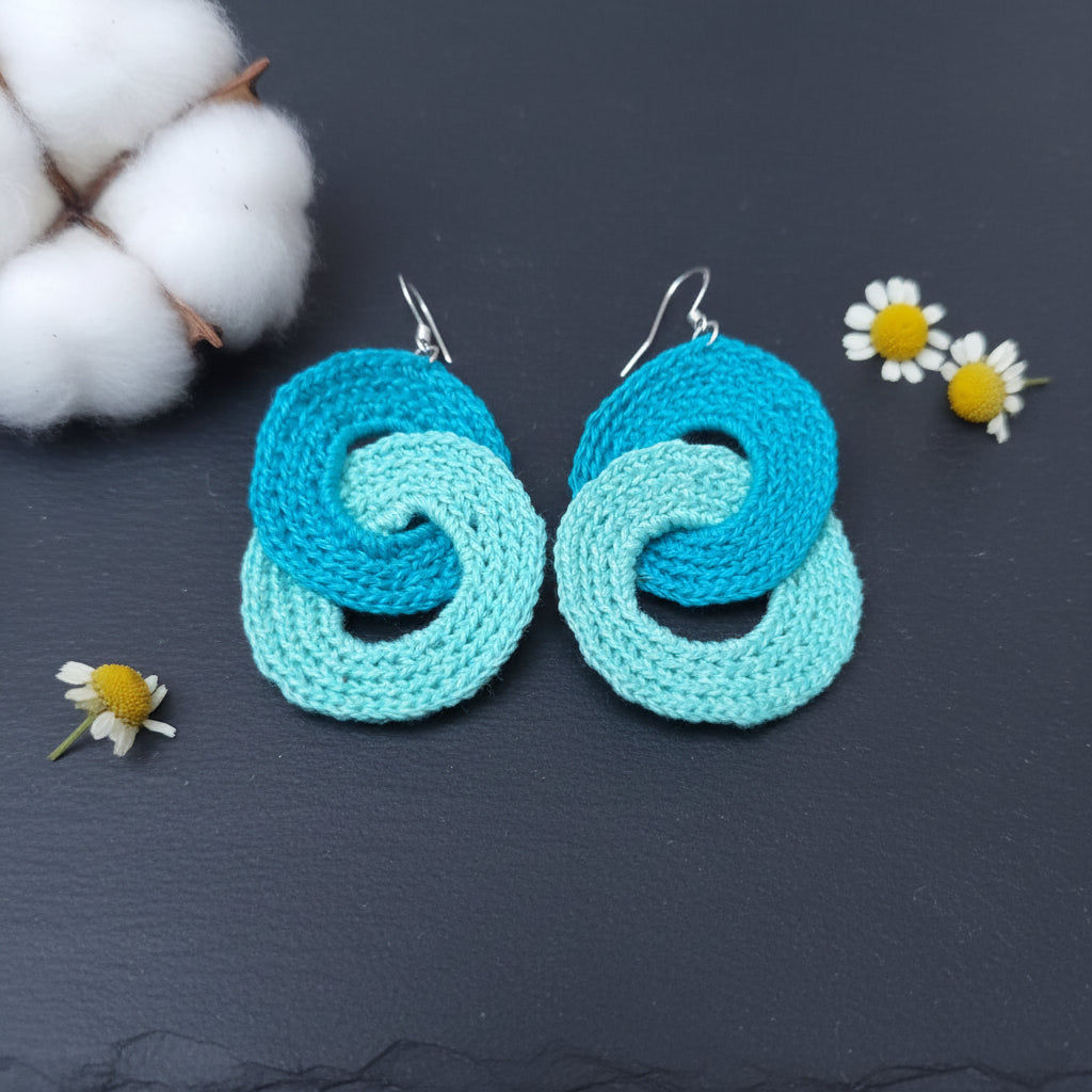 Earring infinite link
